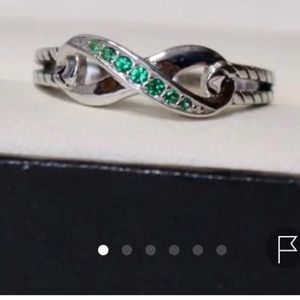 Infinity ring